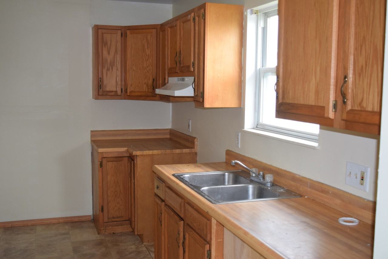 121 E Bancroft St - Photo 3 of 6