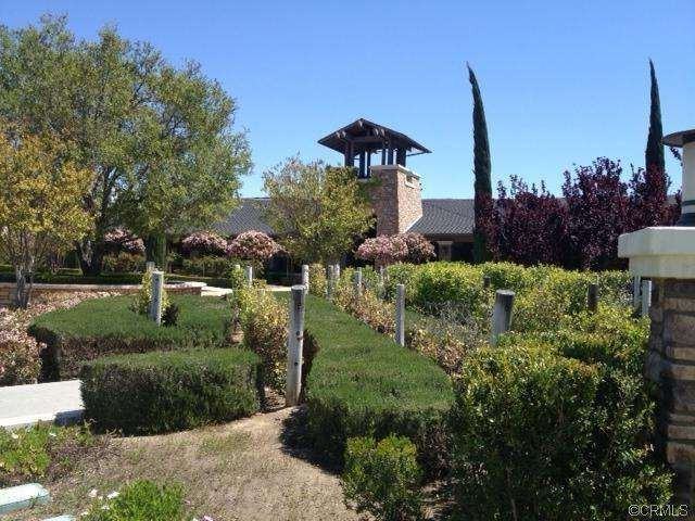 44992 Dolce St - Photo 2 of 33