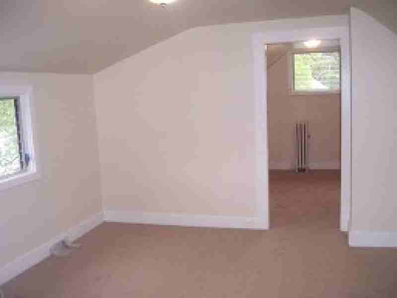 86 Tappan Ave - Photo 2 of 7