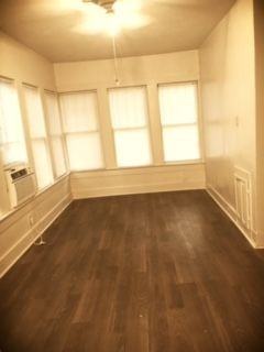 350 TX-105 - Photo 2 of 5