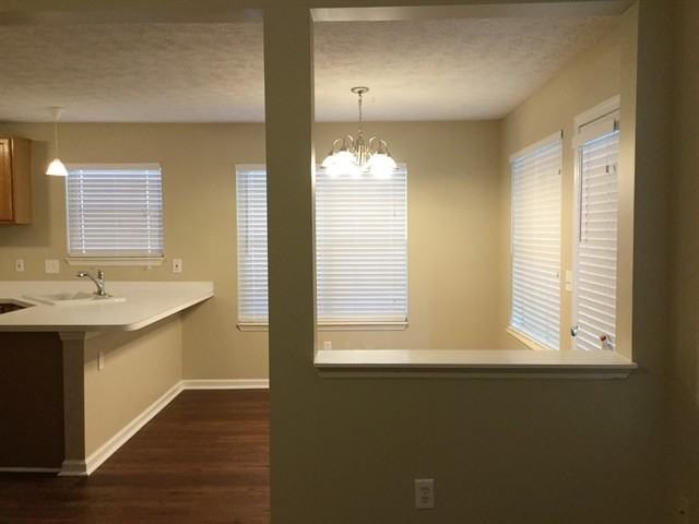 812 Pebble Creek Ct - Photo 3 of 15