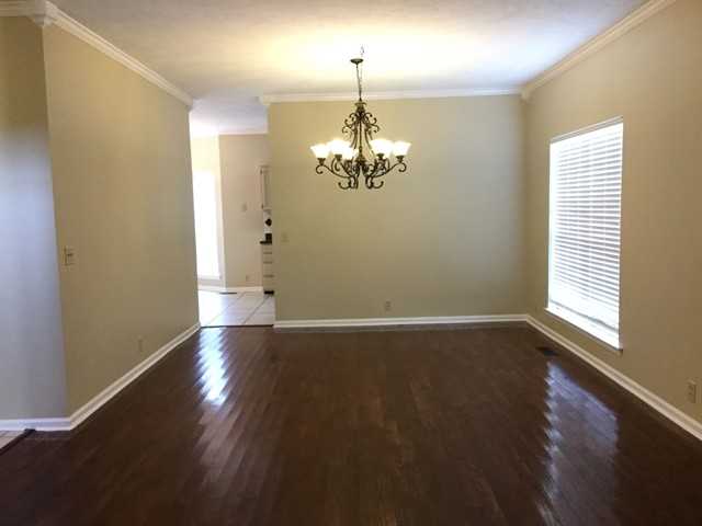 1021 Colo Trail - Photo 3 of 20