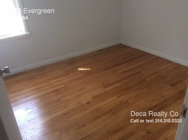 6029 Evergreen Blvd - Photo 2 of 7