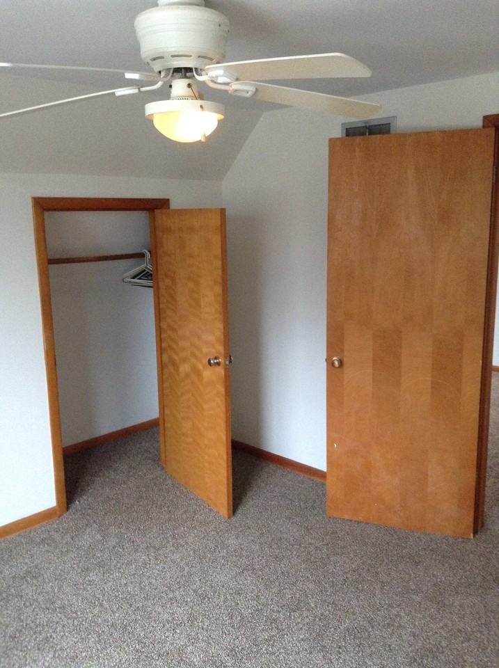 985 W Morgan Ave - Photo 2 of 15