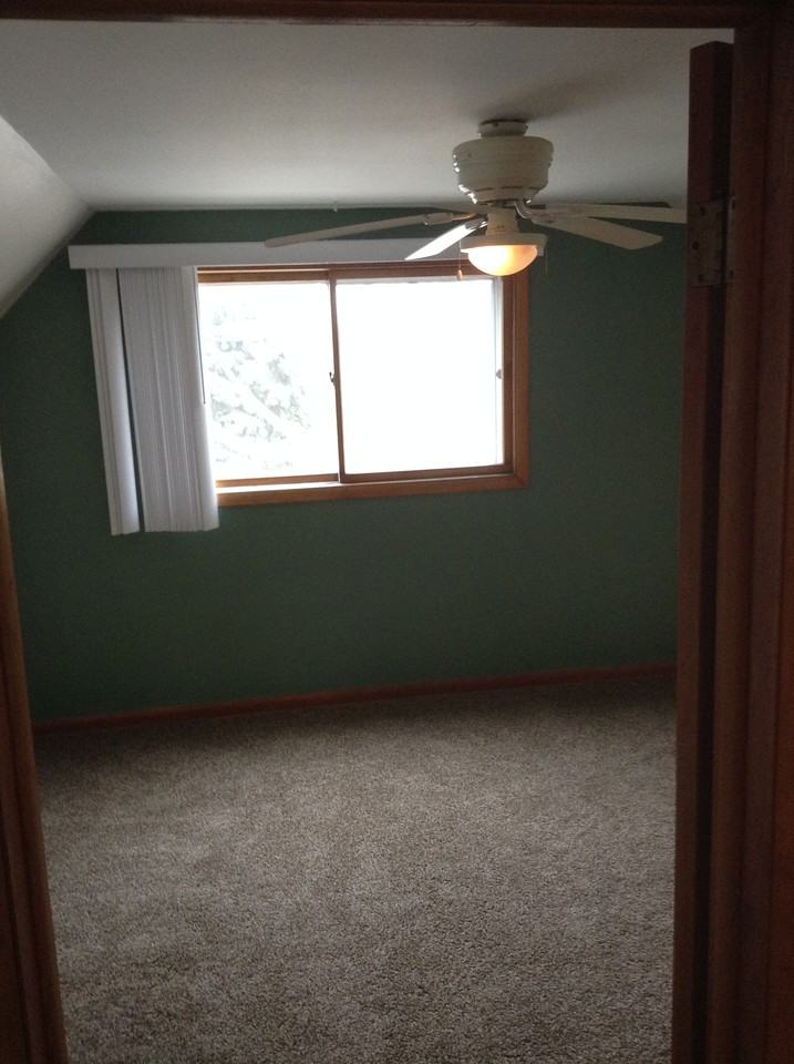 985 W Morgan Ave - Photo 3 of 15