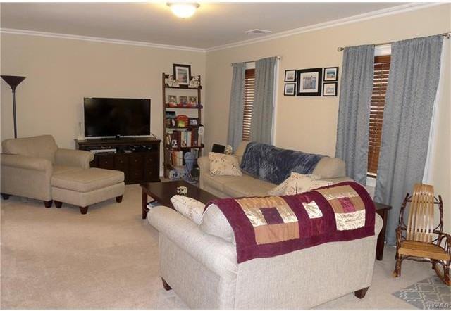 61 South St - Photo 2 of 16