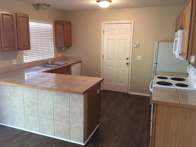 16533 E Wyoming Dr - Photo 3 of 13