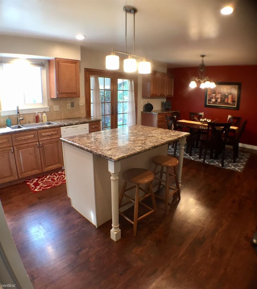 631 Boltz Dr - Photo 2 of 19