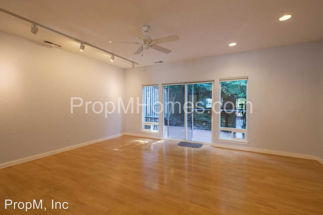 14674 SW Catalina Dr - Photo 3 of 25