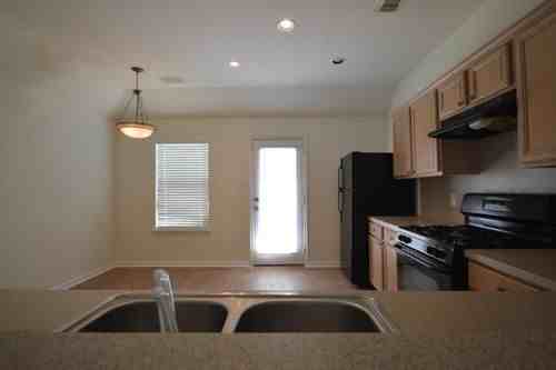 19123 Stone Leaf Dr - Photo 3 of 8