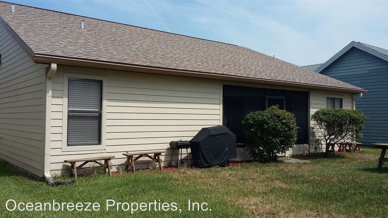 790 Pine Shores Cir - Photo 2 of 12