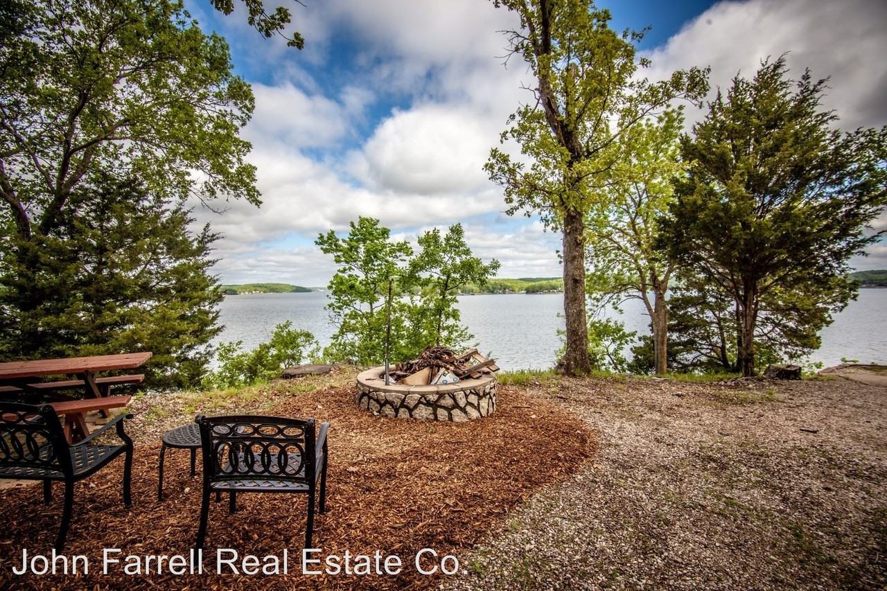 4690 Pier 31 Rd - Photo 3 of 33