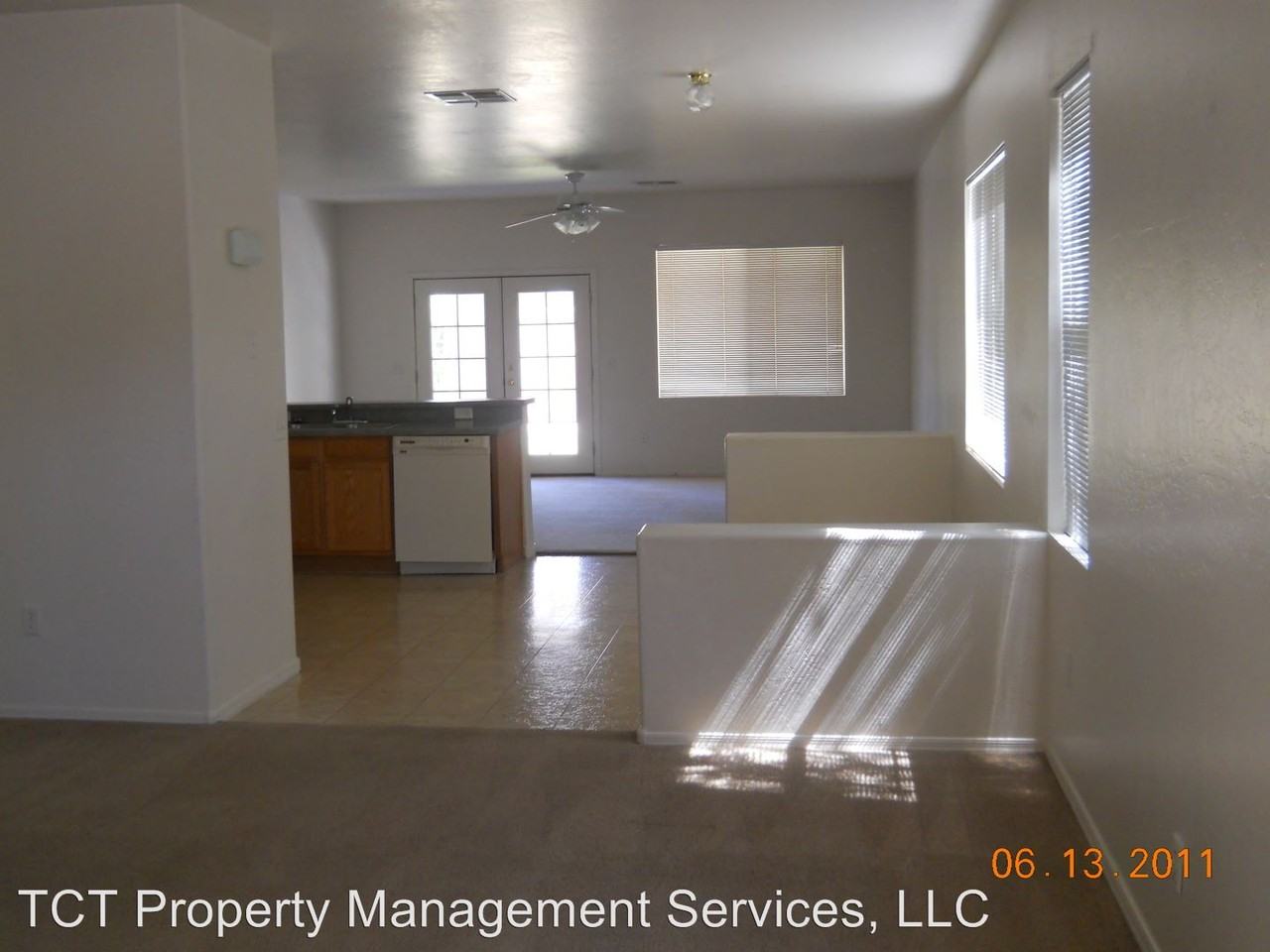 2494 E Del Rio Ct - Photo 2 of 7