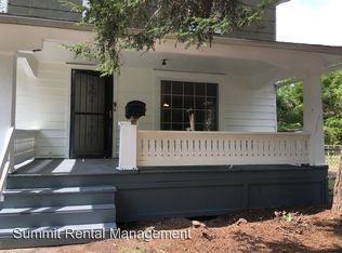 654 Carpenter St - Photo 2 of 3