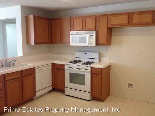 4561 Excelsior Rd - Photo 2 of 3