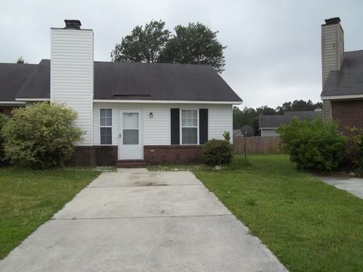 120 Live Oak Ct - Photo 2 of 8