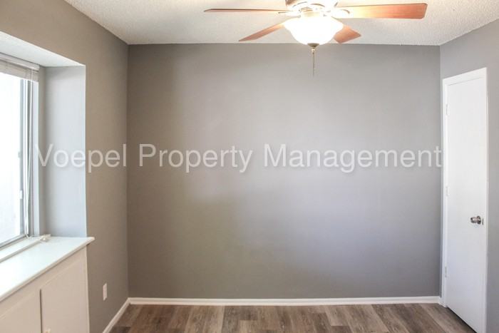 7411 W 56th St - Photo 2 of 18