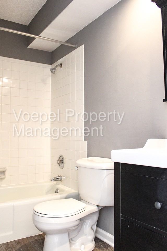 7411 W 56th St - Photo 3 of 18