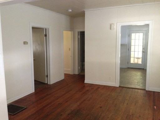 3911 Clifton Rd - Photo 3 of 5