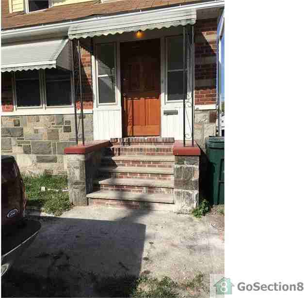 103 Davenport St - Photo 2 of 3