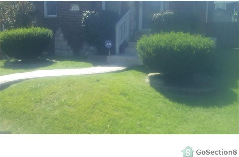 6908 Parkdale Dr - Photo 2 of 6