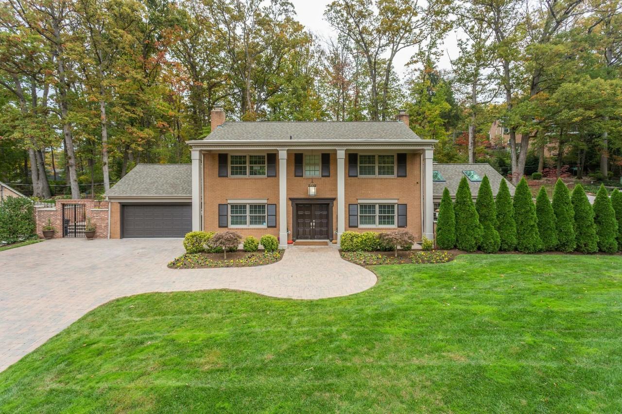 7305 Fort Hunt Rd - Photo 3 of 30