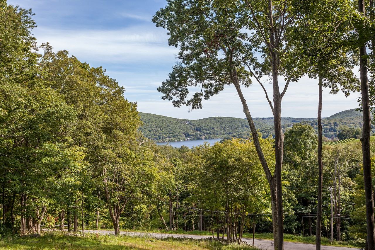 1 Sheehan Rd - Photo 2 of 20