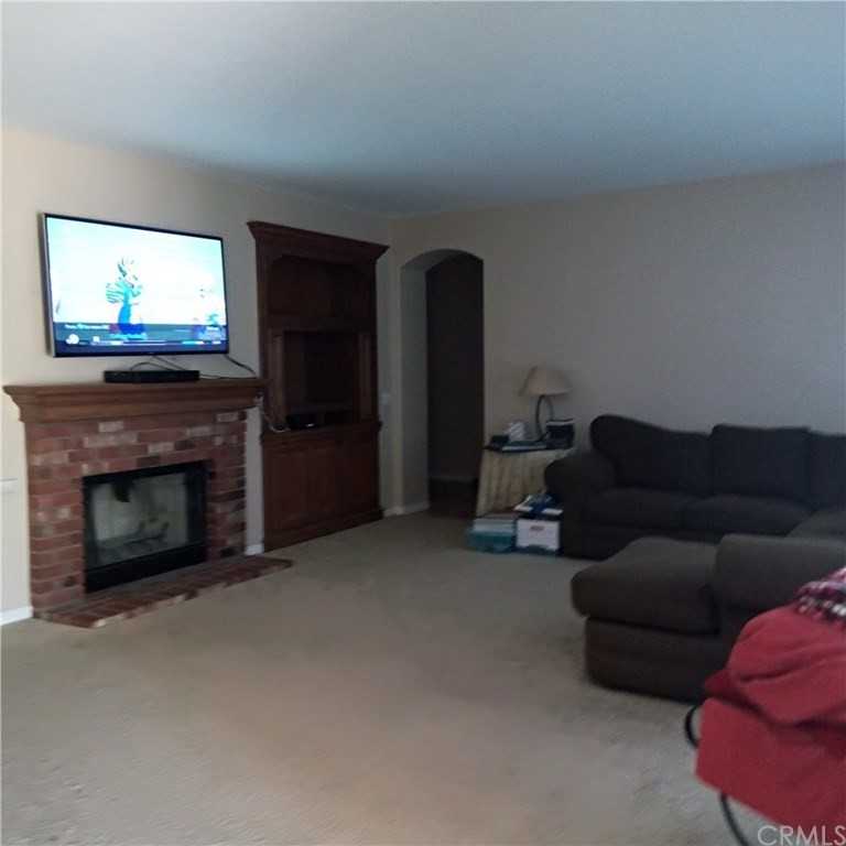 36845 Doreen Dr - Photo 2 of 5