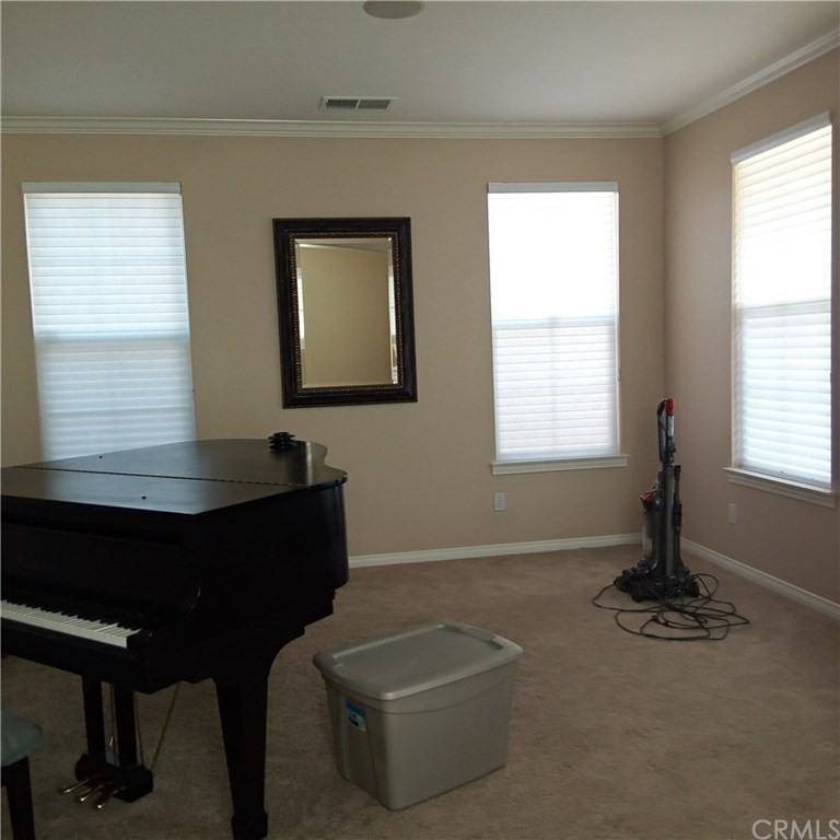 36845 Doreen Dr - Photo 3 of 5