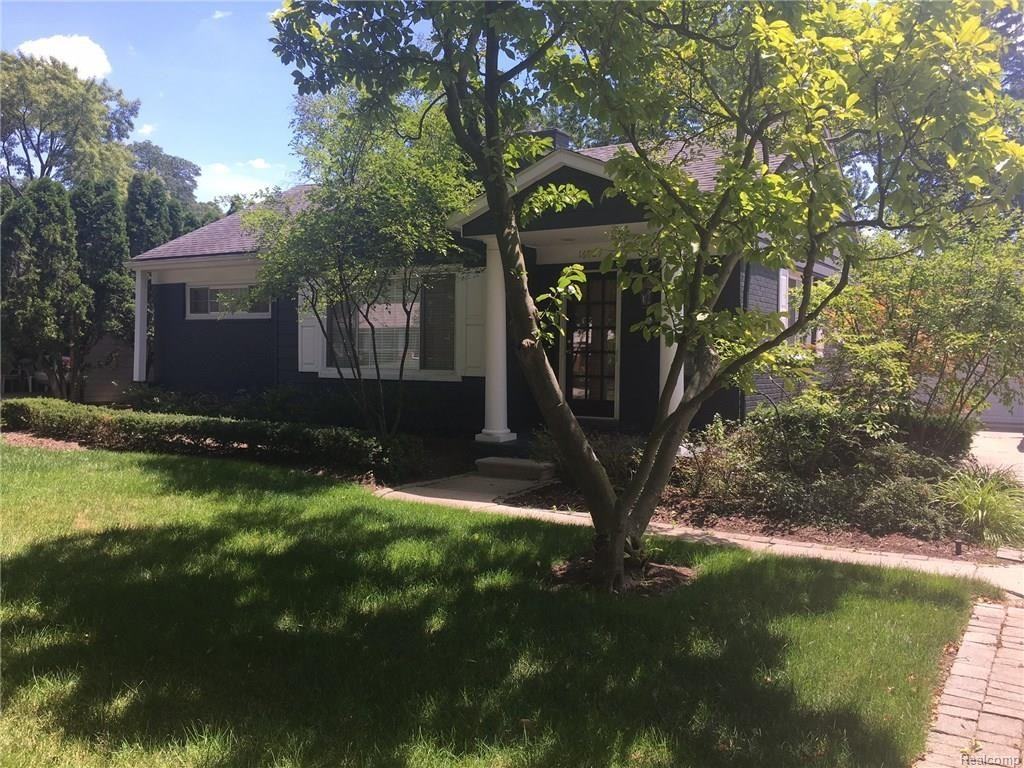 16929 Dunblaine Ave - Photo 2 of 9