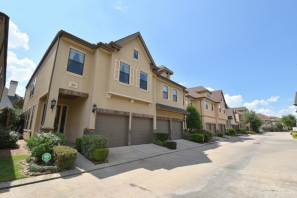 3010 Royal Oaks Crest - Photo 2 of 26