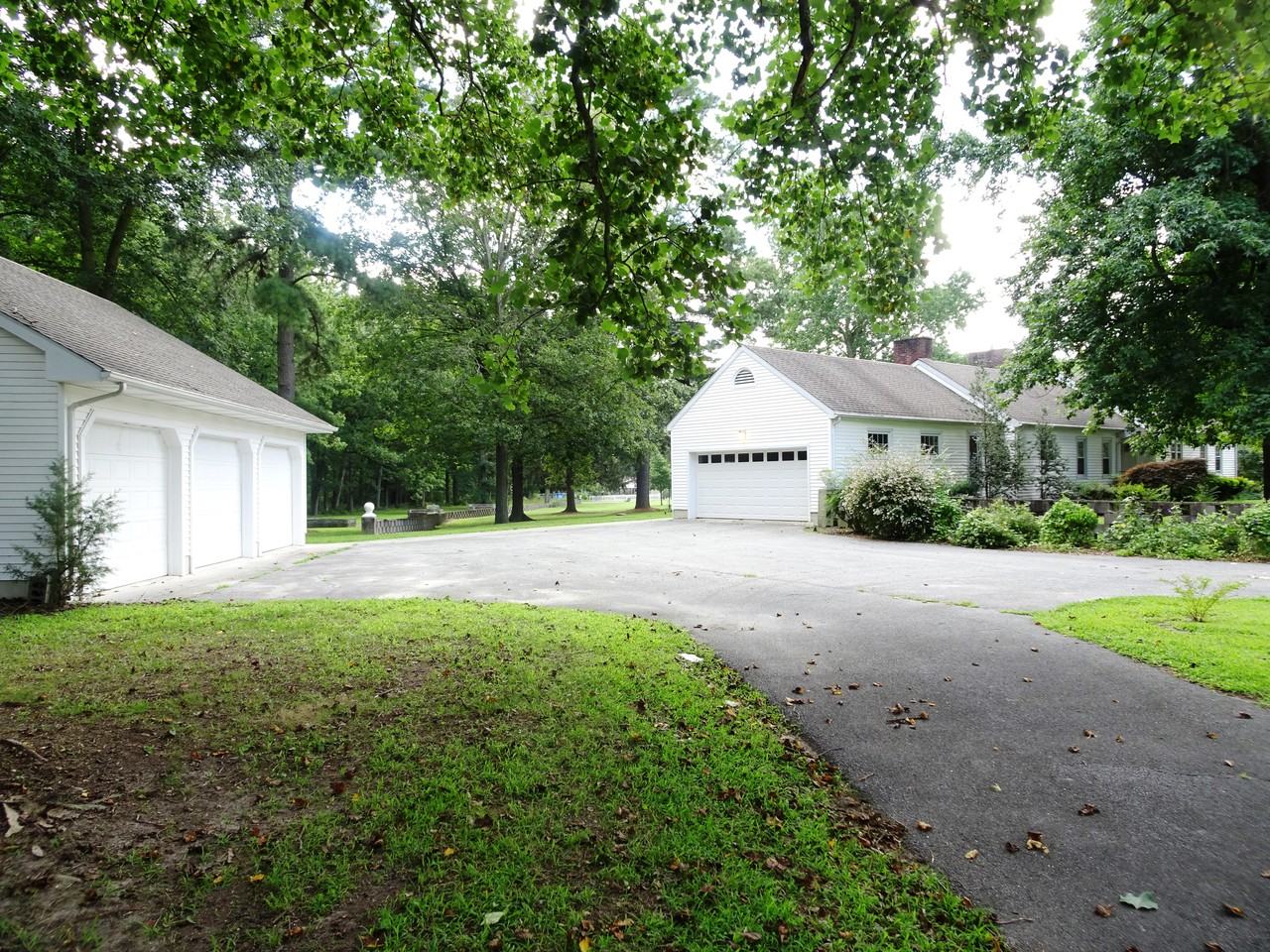 428 Harrington Ave - Photo 2 of 23