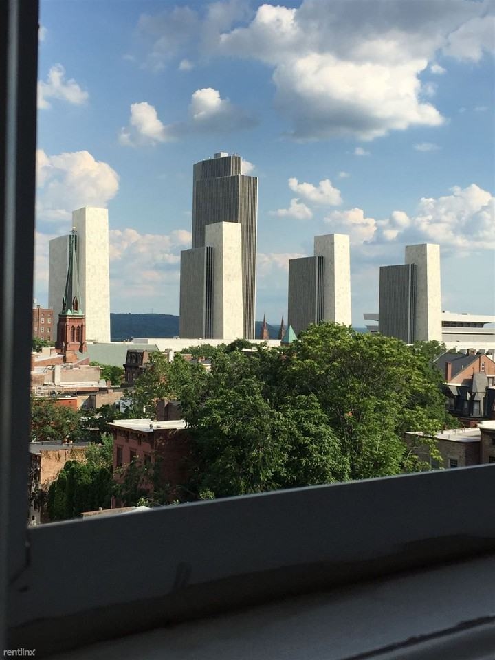 Stuyvesant apartments - Photo 2 of 7