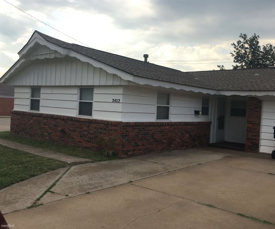 2612 NW 57th St - Photo 2 of 20