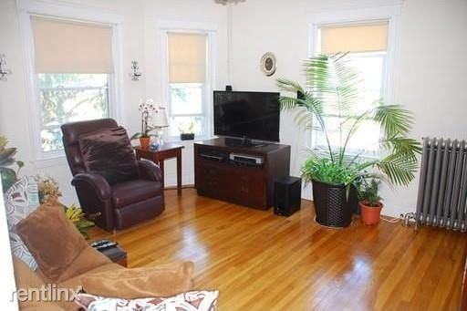 28 Clifford St - Photo 2 of 7