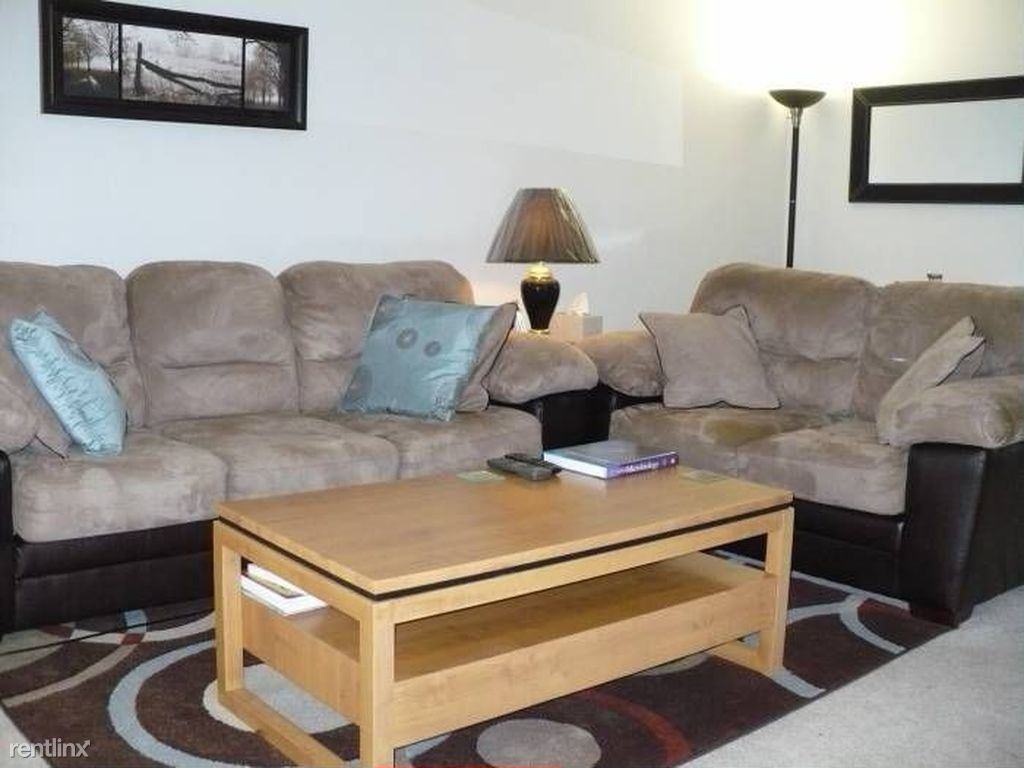 W248S7475 Nottingham Way - Photo 3 of 12