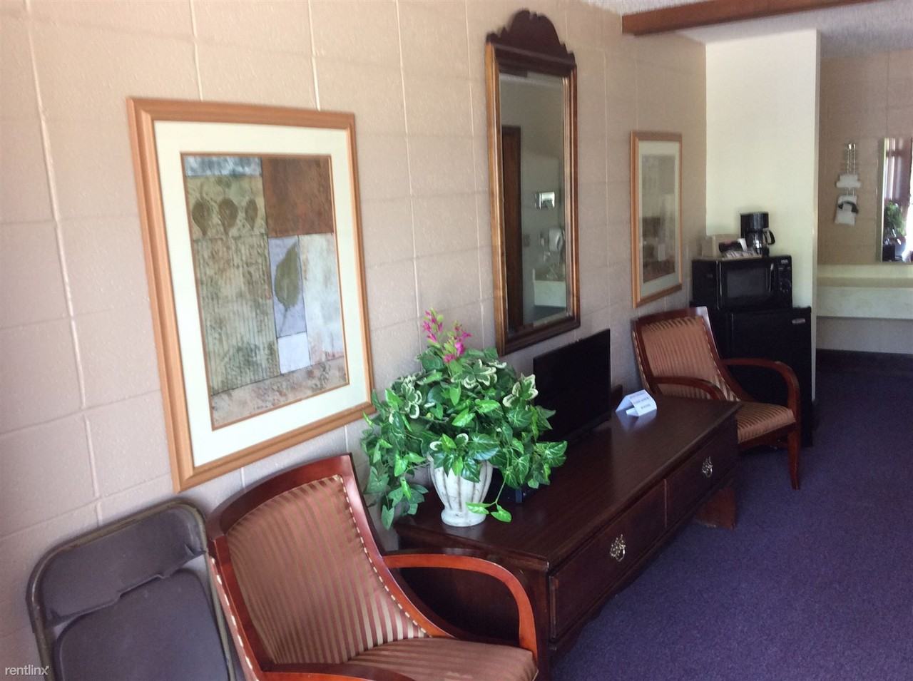 909 Passion Play Rd - Photo 3 of 4