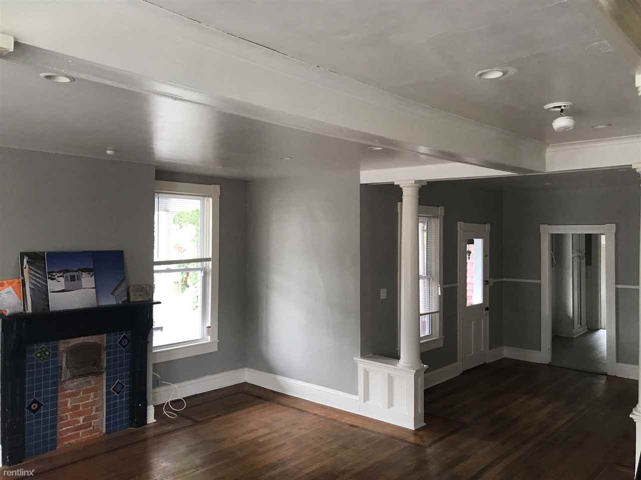 317 Maryland Ave - Photo 2 of 12