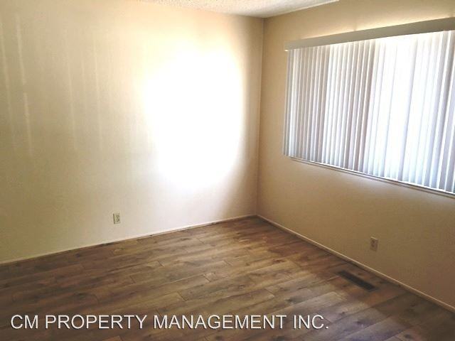 115 Herlong Ave - Photo 3 of 4