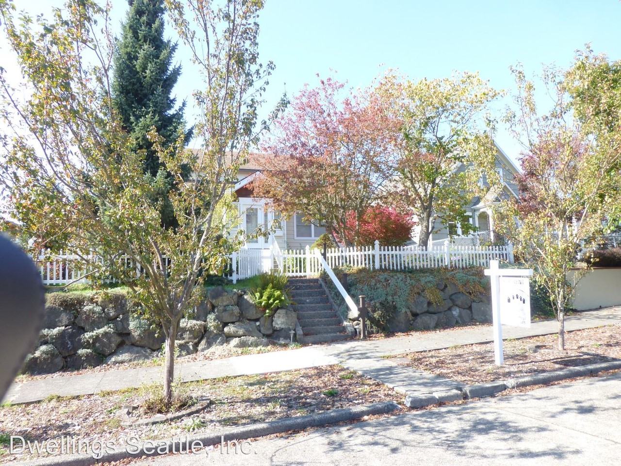 5407 45th Ave SW - Photo 2 of 19