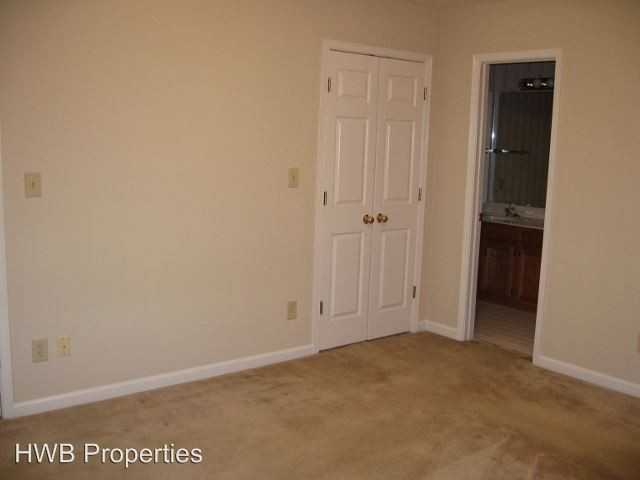 11 Wildwood Dr - Photo 3 of 9