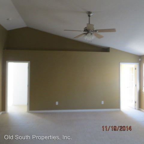 647 Mozingo Ln - Photo 3 of 10