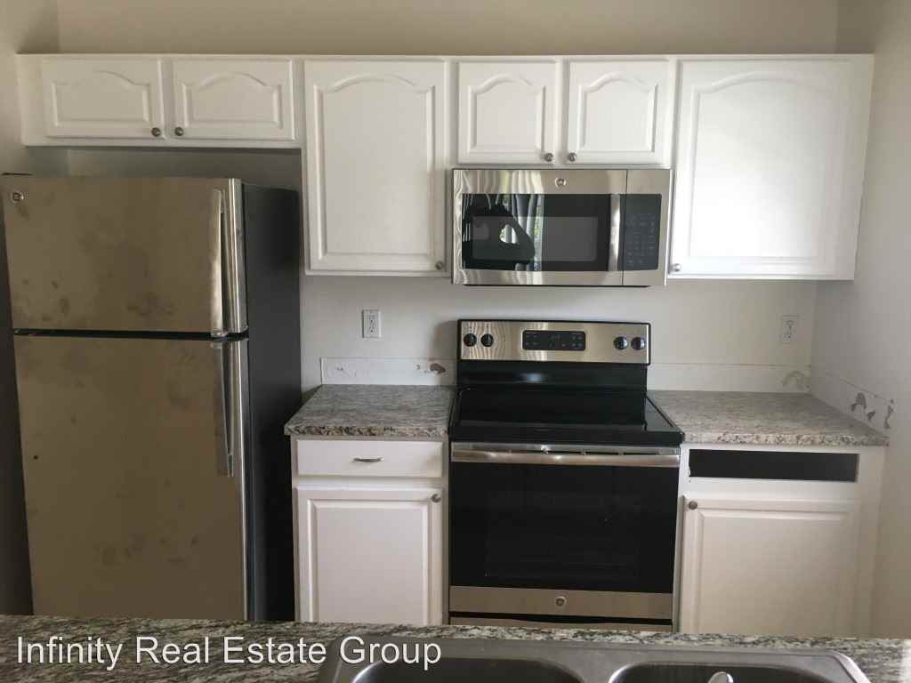 5047 Luna Negra Dr - Photo 3 of 9