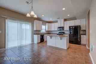 817 Westerland Ct - Photo 3 of 23