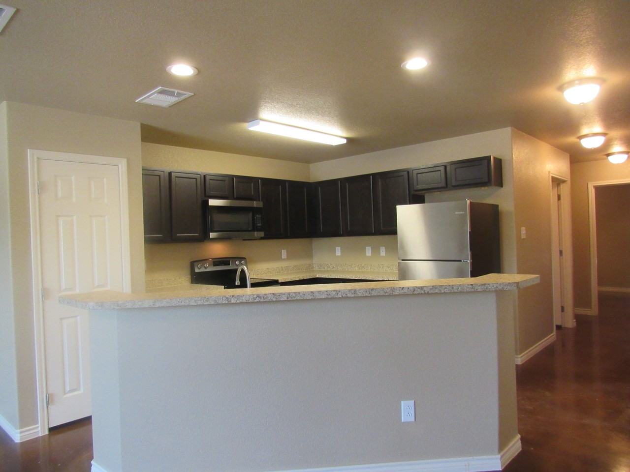 654 and 652 Laila - Photo 3 of 16