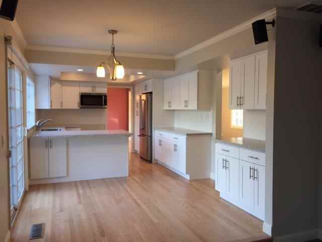 2556 Hallmark Dr - Photo 3 of 30