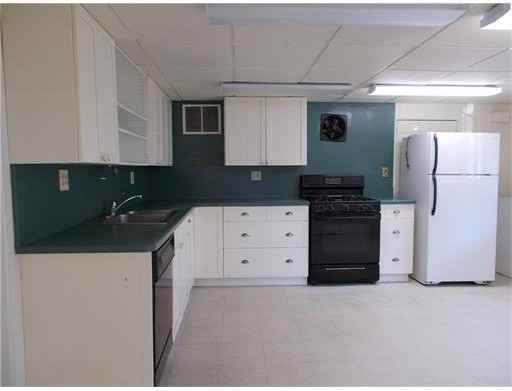 131 Main St #A - Photo 3 of 12