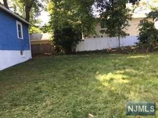 185 Veterans Dr - Photo 3 of 10