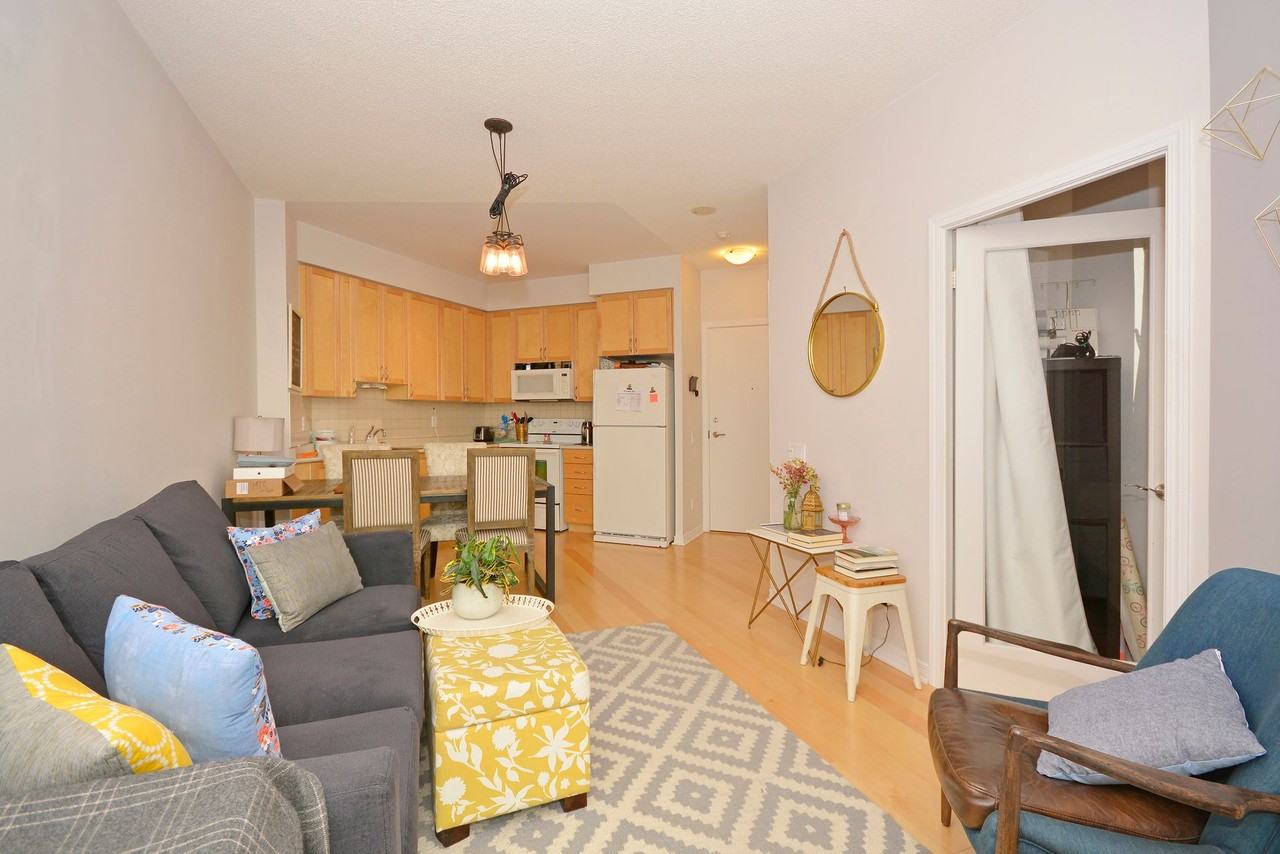 60 Heintzman Street #1912 - Photo 3 of 9