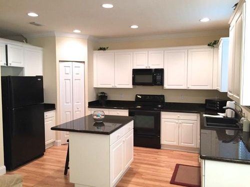 3077 N Evergreen Cir - Photo 2 of 4